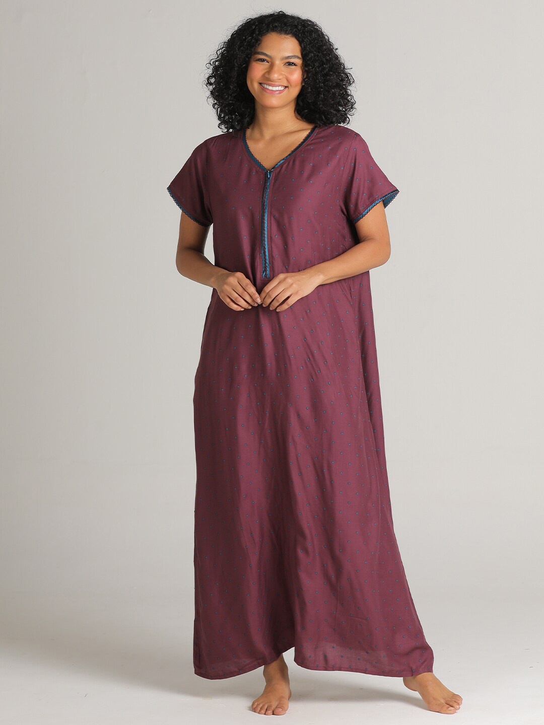 

evolove Burgundy Printed Maxi Nightdress