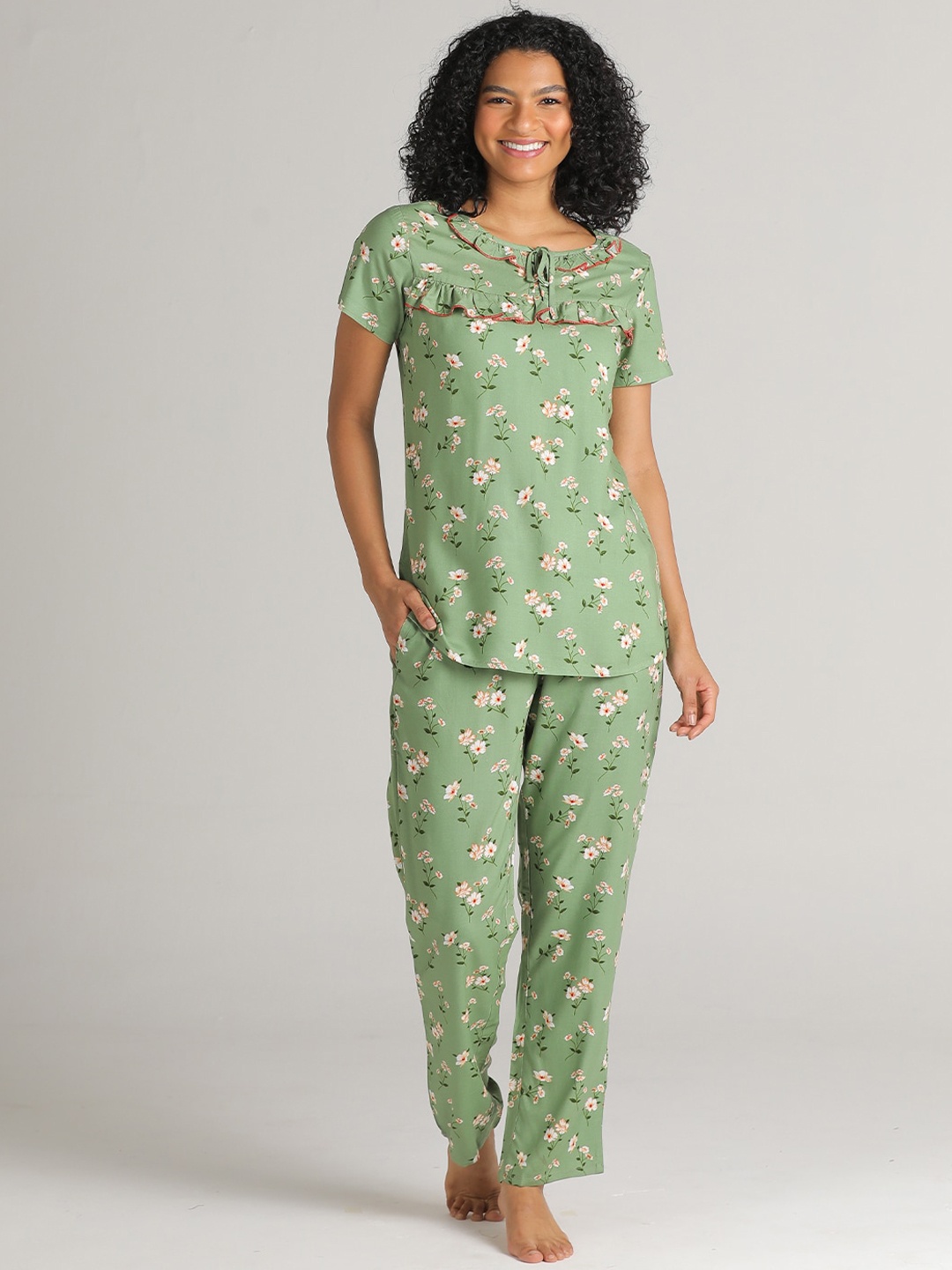 

evolove Women Green Printed Printed Night suit