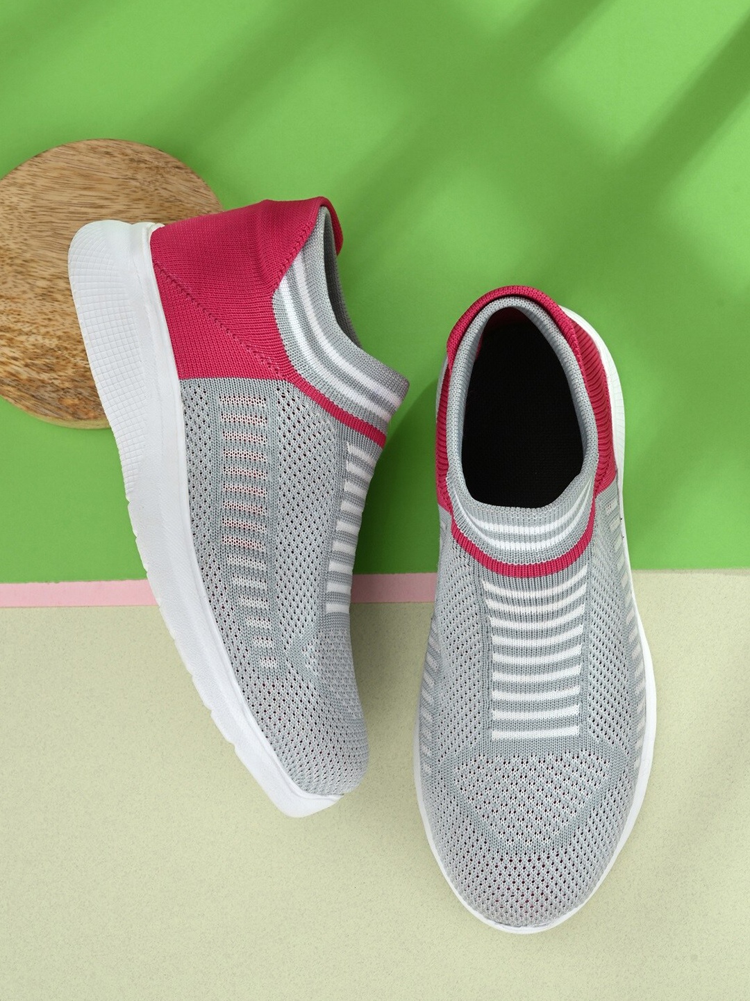 

BUCIK Women Grey Mesh Running Non-Marking Shoes
