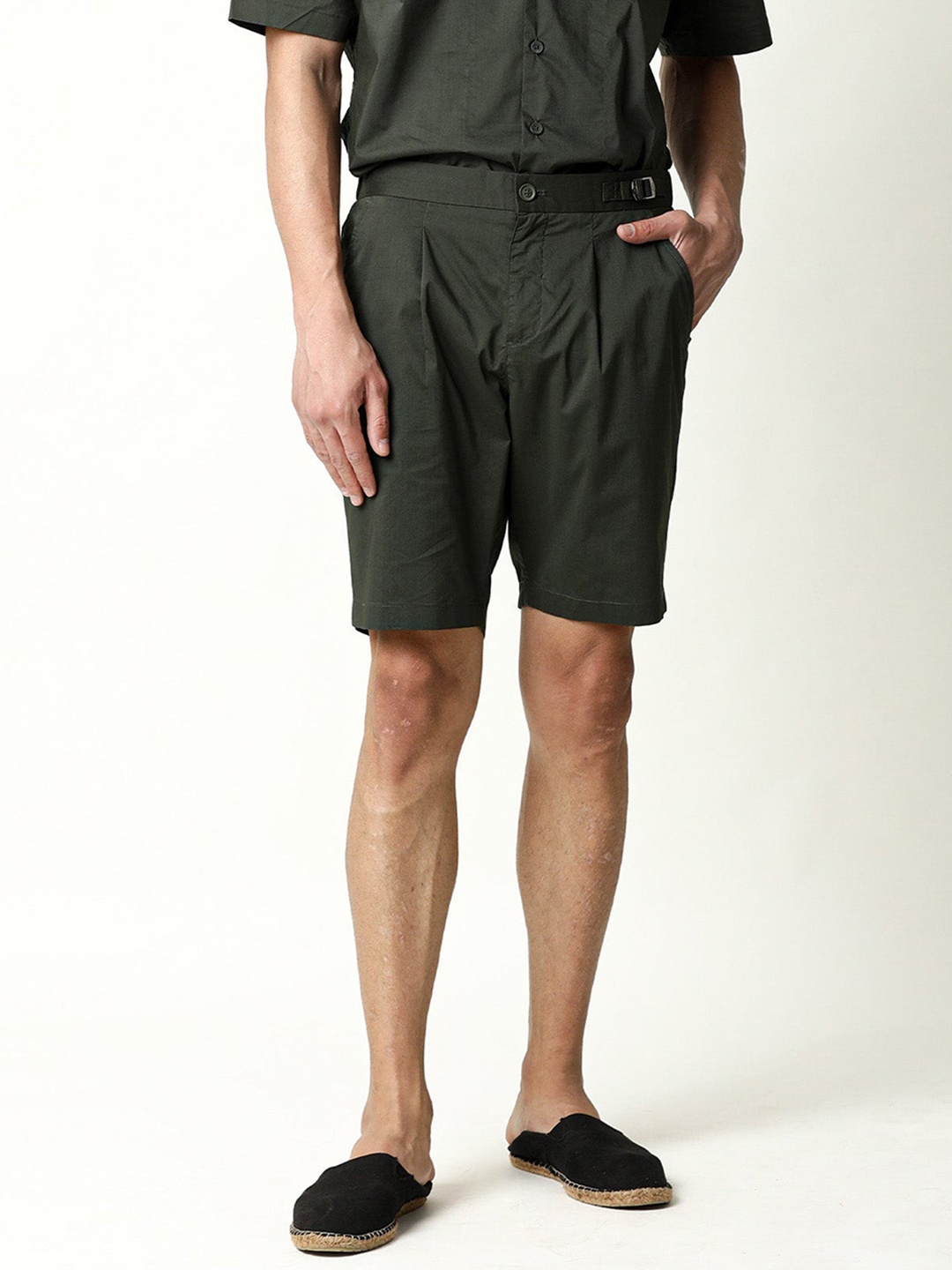 

RARE RABBIT Men Osaka Slim Fit Mid-Rise Cotton Shorts, Olive