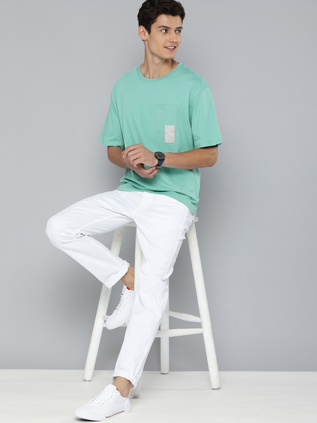 

Mast & Harbour Men Sea Green Solid Appliqued T-shirt