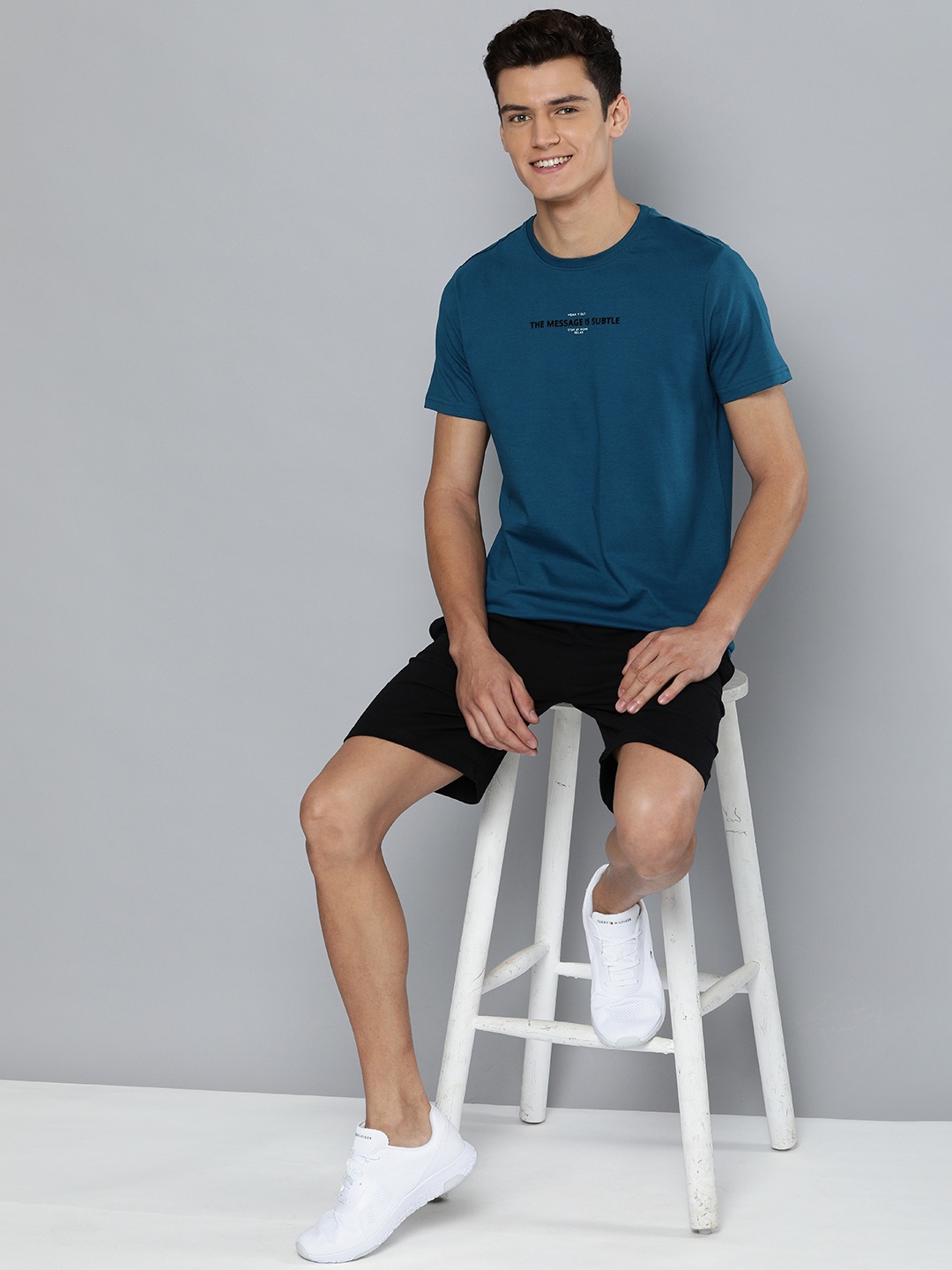 

M&H Easy Men Navy Blue Typography Printed T-shirt