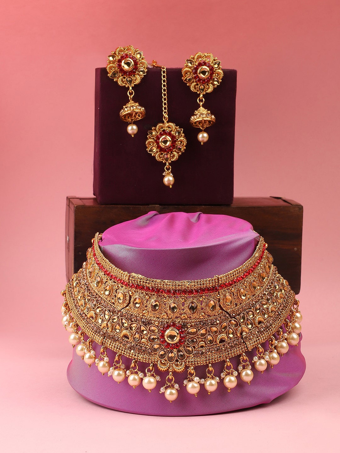 

ANIKAS CREATION Women Gold-Plated Floral Embellished Kundan Studded Jewellery Set