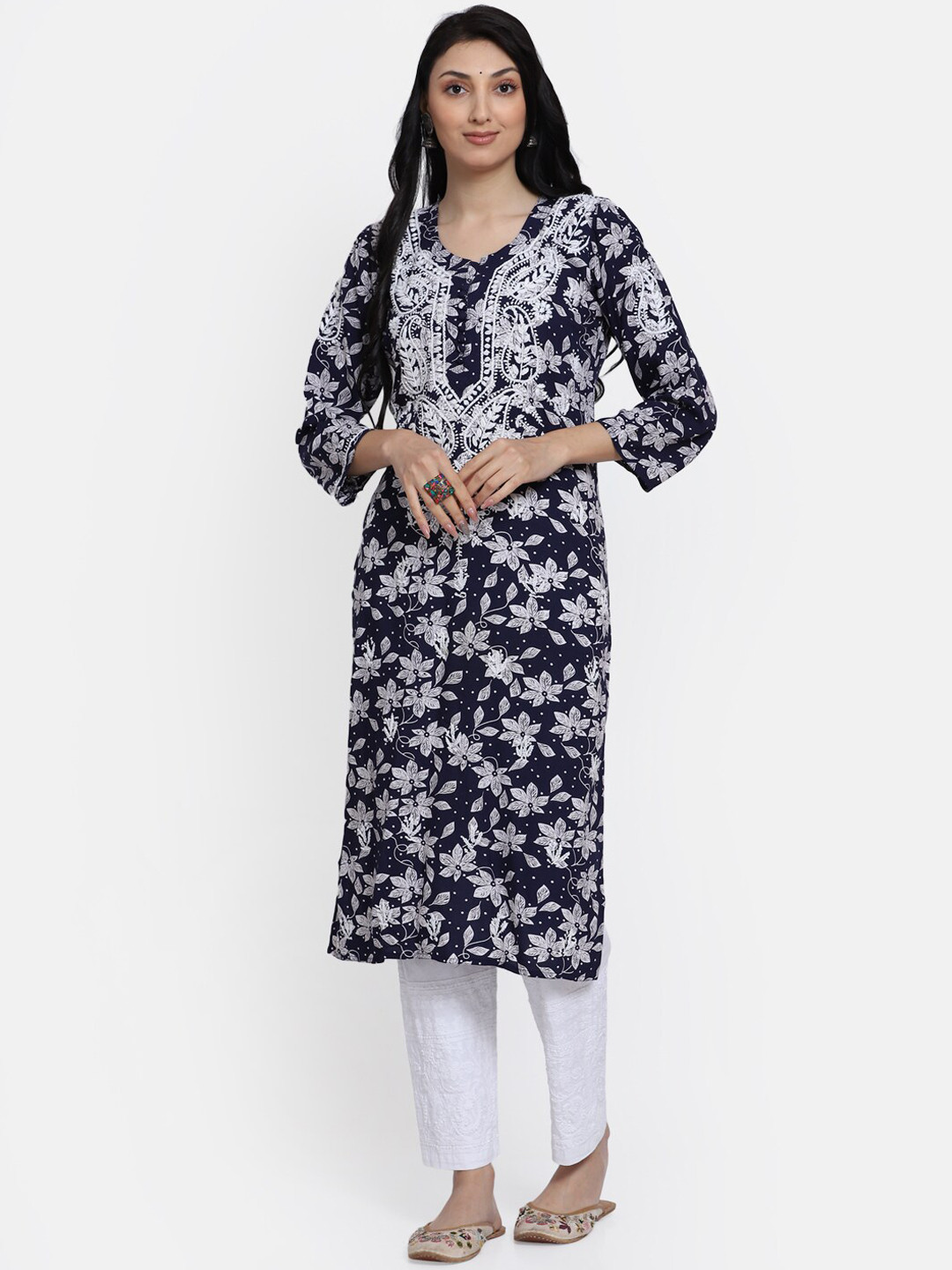 

PARAMOUNT CHIKAN Women Navy Blue Floral Embroidered Chikankari Kurta