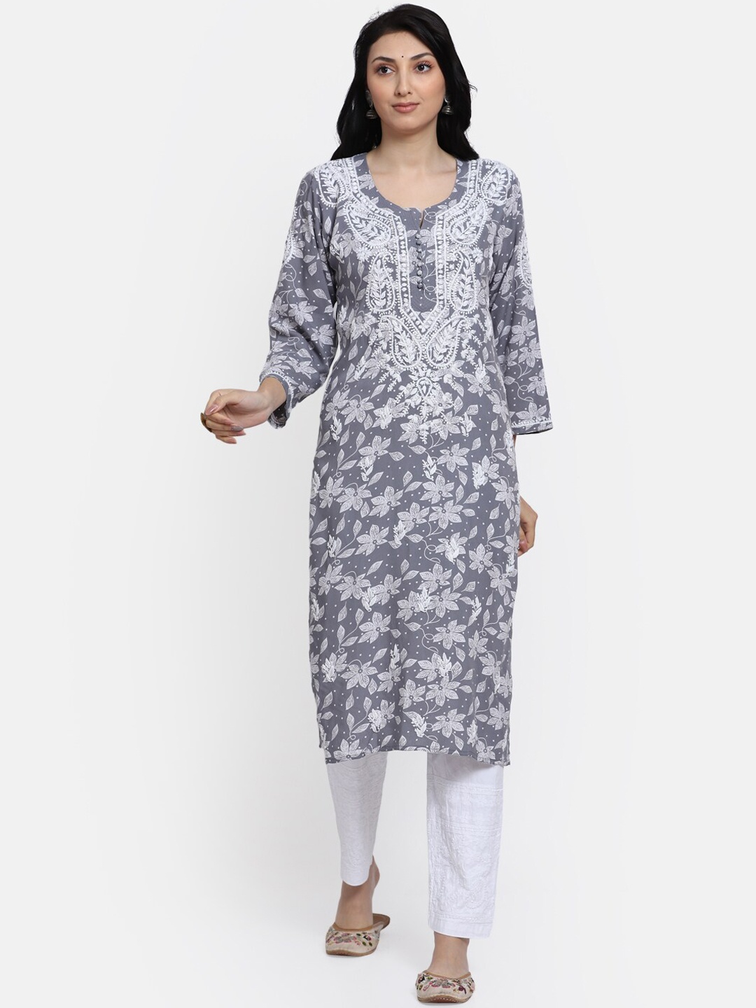 

PARAMOUNT CHIKAN Women Grey Floral Printed Chikankari Kurta