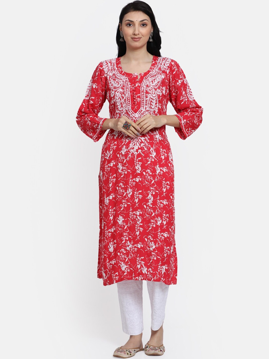 

PARAMOUNT CHIKAN Women Red Floral Chikankari Kurta