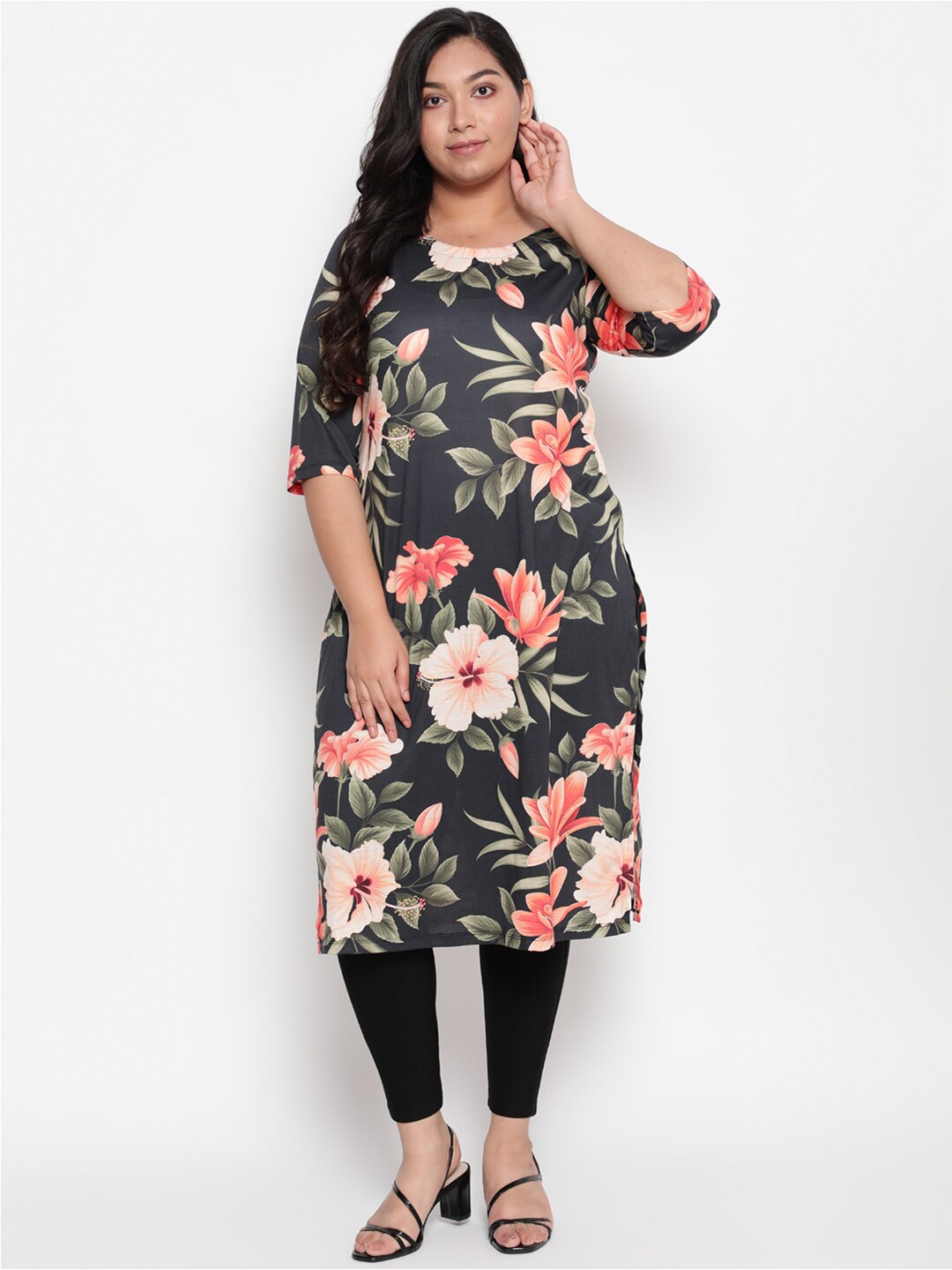 

Amydus Women Plus Size Black & Coral Floral Printed Kurta