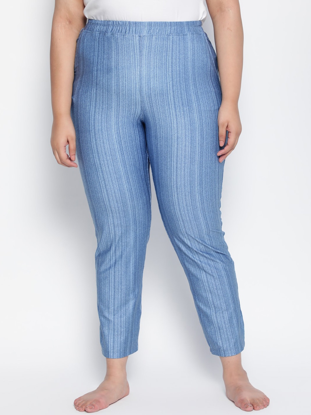 

Amydus Women Blue & White Plus Size Printed Lounge Pants