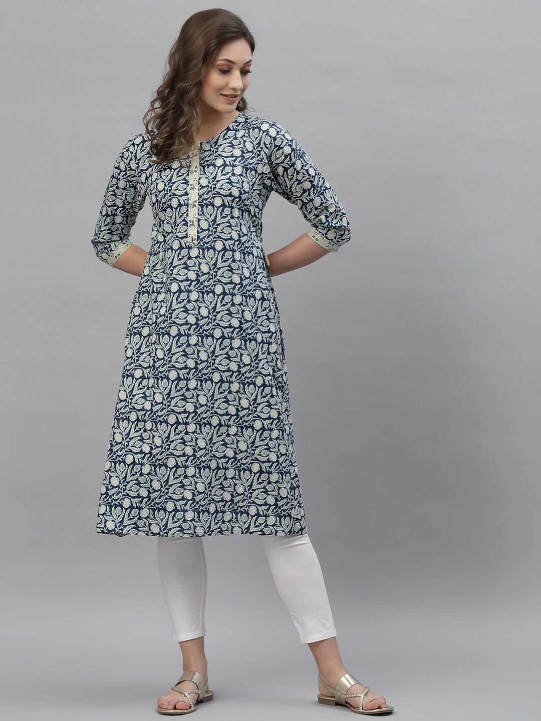 

Mode by Red Tape Women Blue & White Printed Cotton Tunic