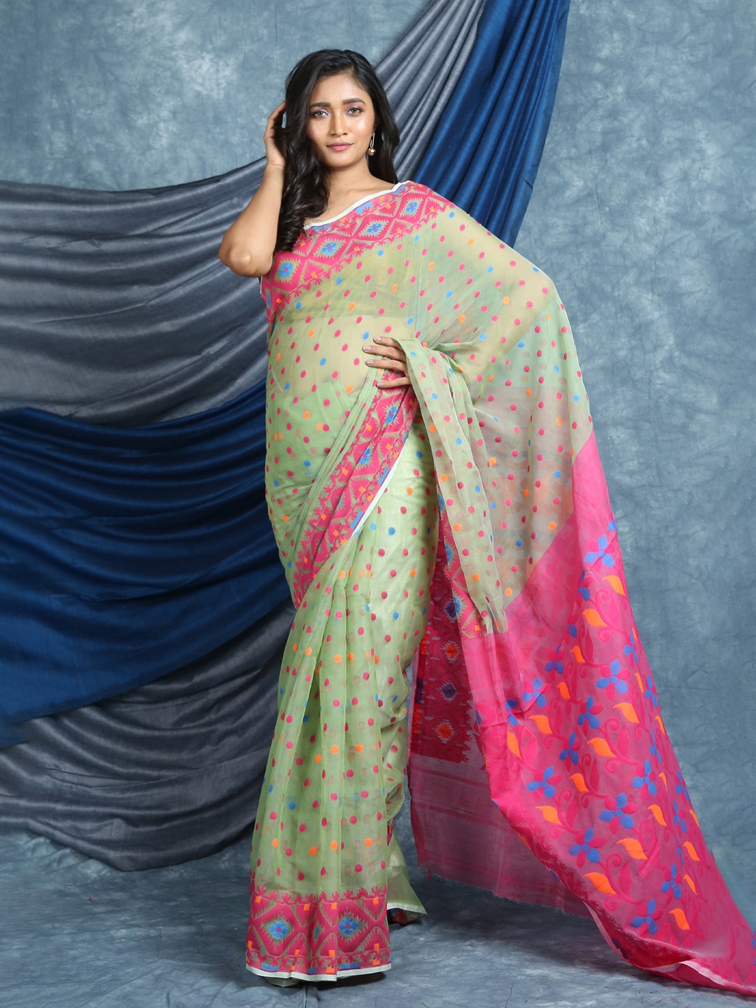 

Arhi Green & Pink Silk Cotton Jamdani Saree