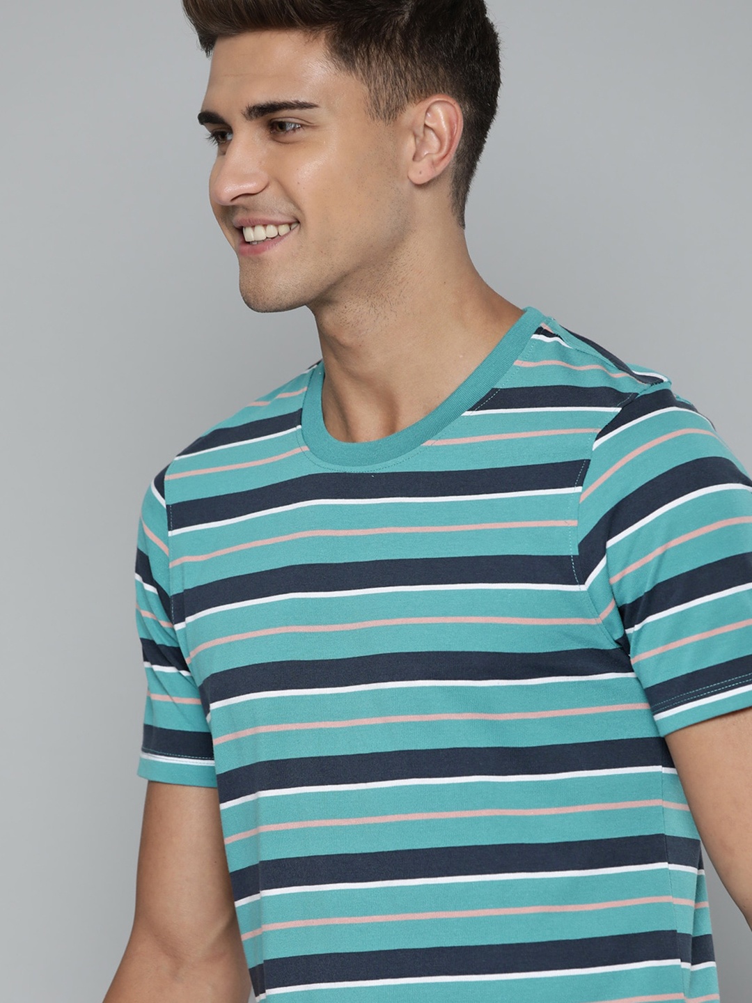 

Mast & Harbour Men Blue & White Striped T-shirt