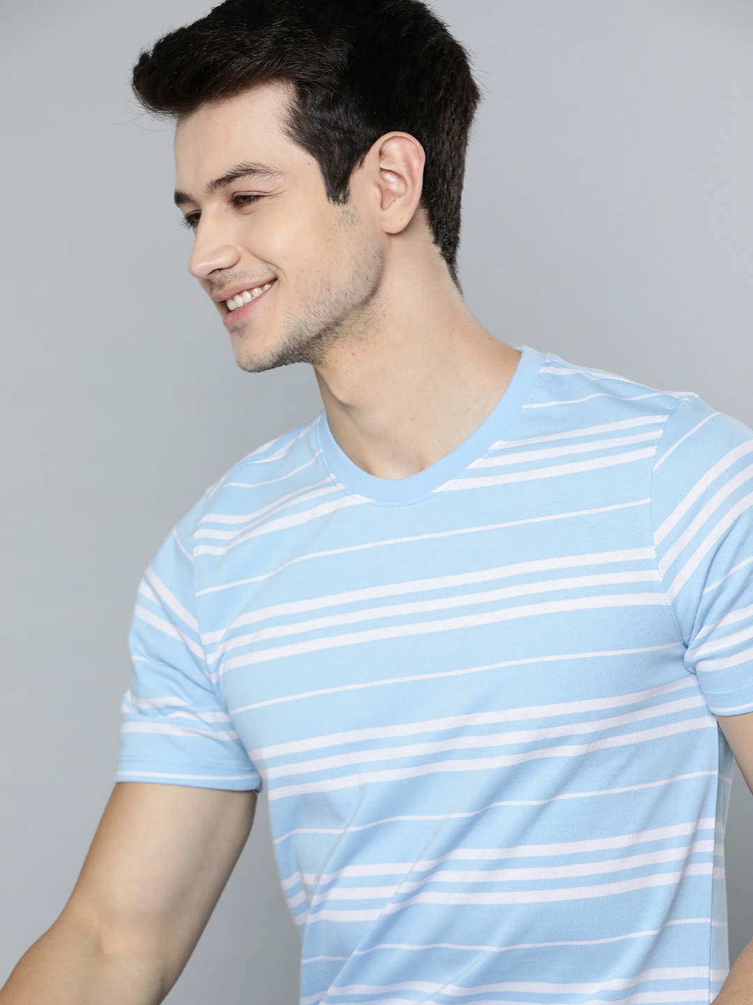 

Mast & Harbour Men Blue & White Striped T-shirt