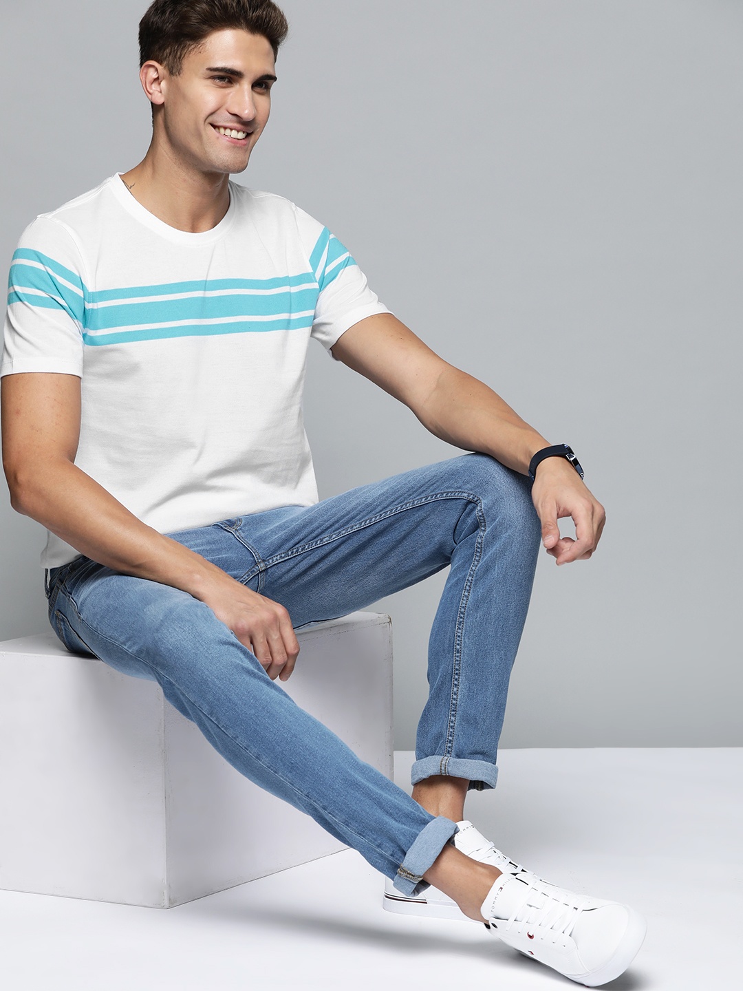 

Mast & Harbour Men Off White & Blue Striped T-shirt