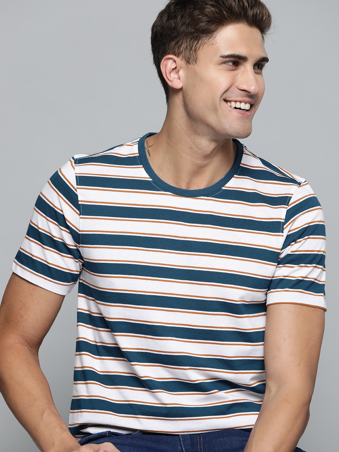 

Mast & Harbour Men White & Navy Blue Striped T-shirt