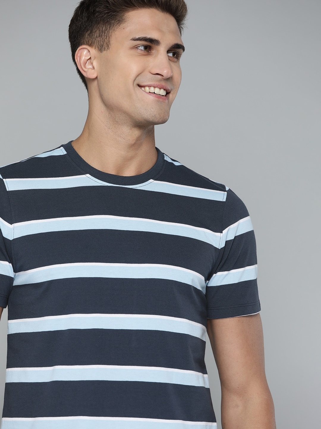 

Mast & Harbour Men Navy Blue & White Striped T-shirt