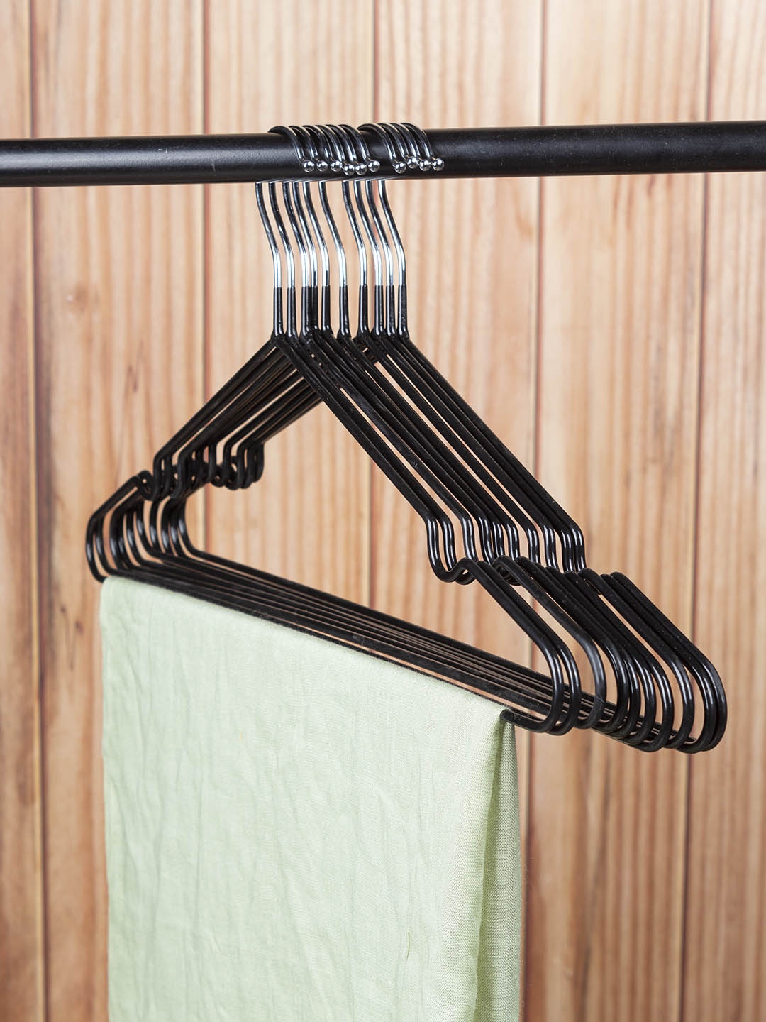 

MARKET99 Set Of 10 Black Hangers