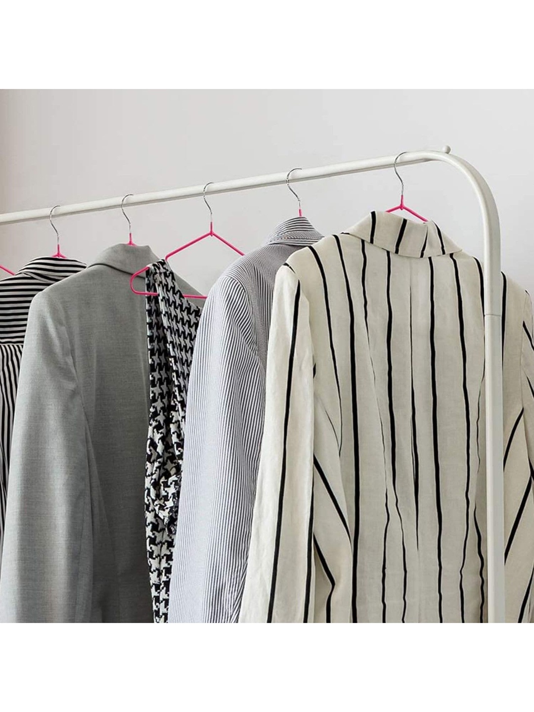 

MARKET99 Set Of 10 Pink & Silver-Toned Solid Stainless Steel Bar Hanger