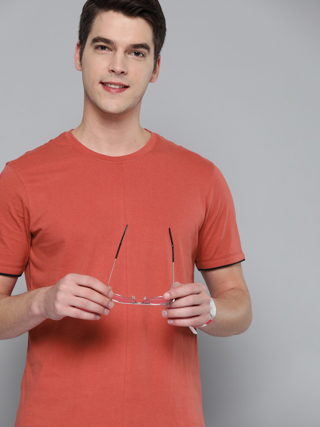 

Mast & Harbour Men Pure Cotton Solid T-shirt, Coral