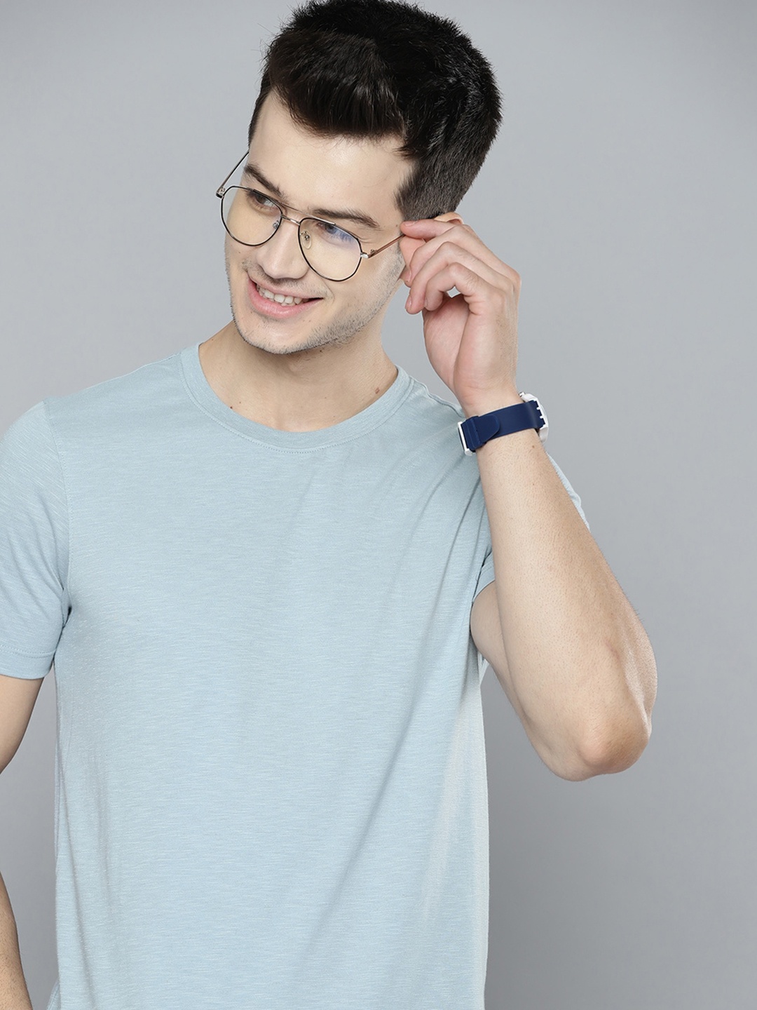 

Mast & Harbour Men Blue T-shirt