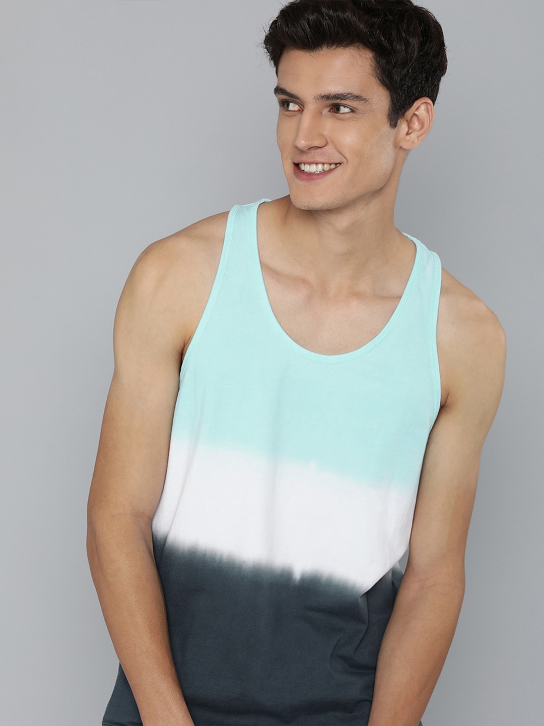 

Mast & Harbour Men Blue & White Ombre Dyed Pure Cotton T-shirt