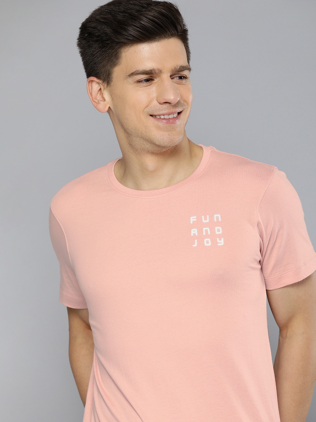 

Mast & Harbour Men Pink Print Detail Pure Cotton T-shirt