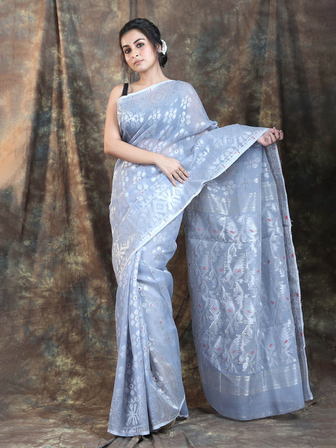 

Arhi Grey & Silver-Toned Woven Design Zari Silk Cotton Jamdani Saree