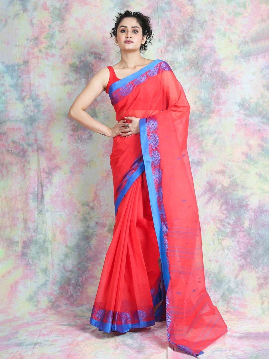 

Arhi Red Woven Design Pure Cotton Taant Saree