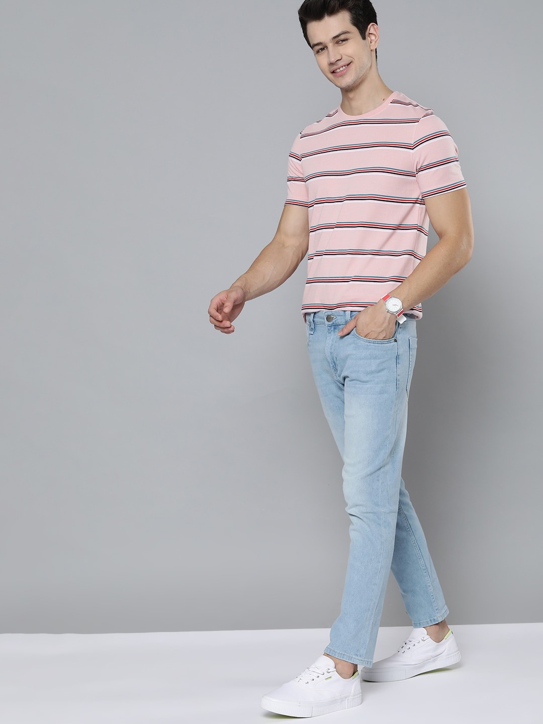 

Mast & Harbour Men Pink & Red Striped T-shirt