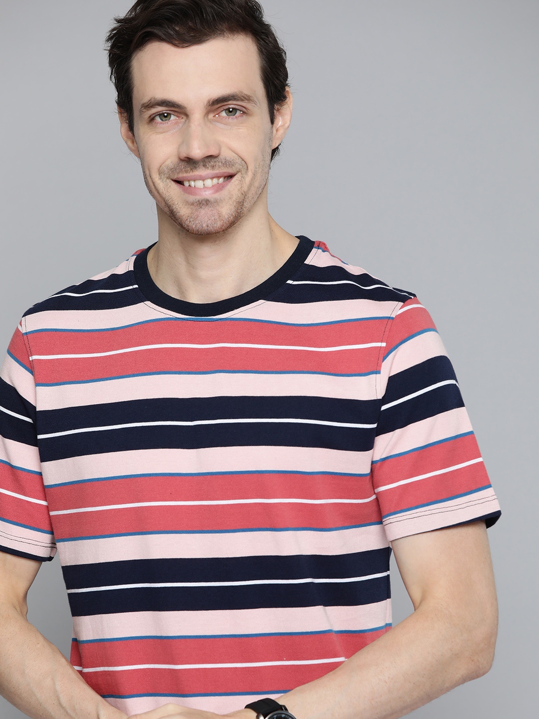 

Mast & Harbour Men Pink & Peach-Coloured Striped T-shirt