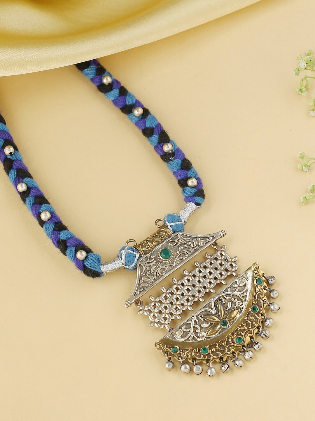 

VIRAASI Assorted Gold-Plated Beaded Antique Necklace