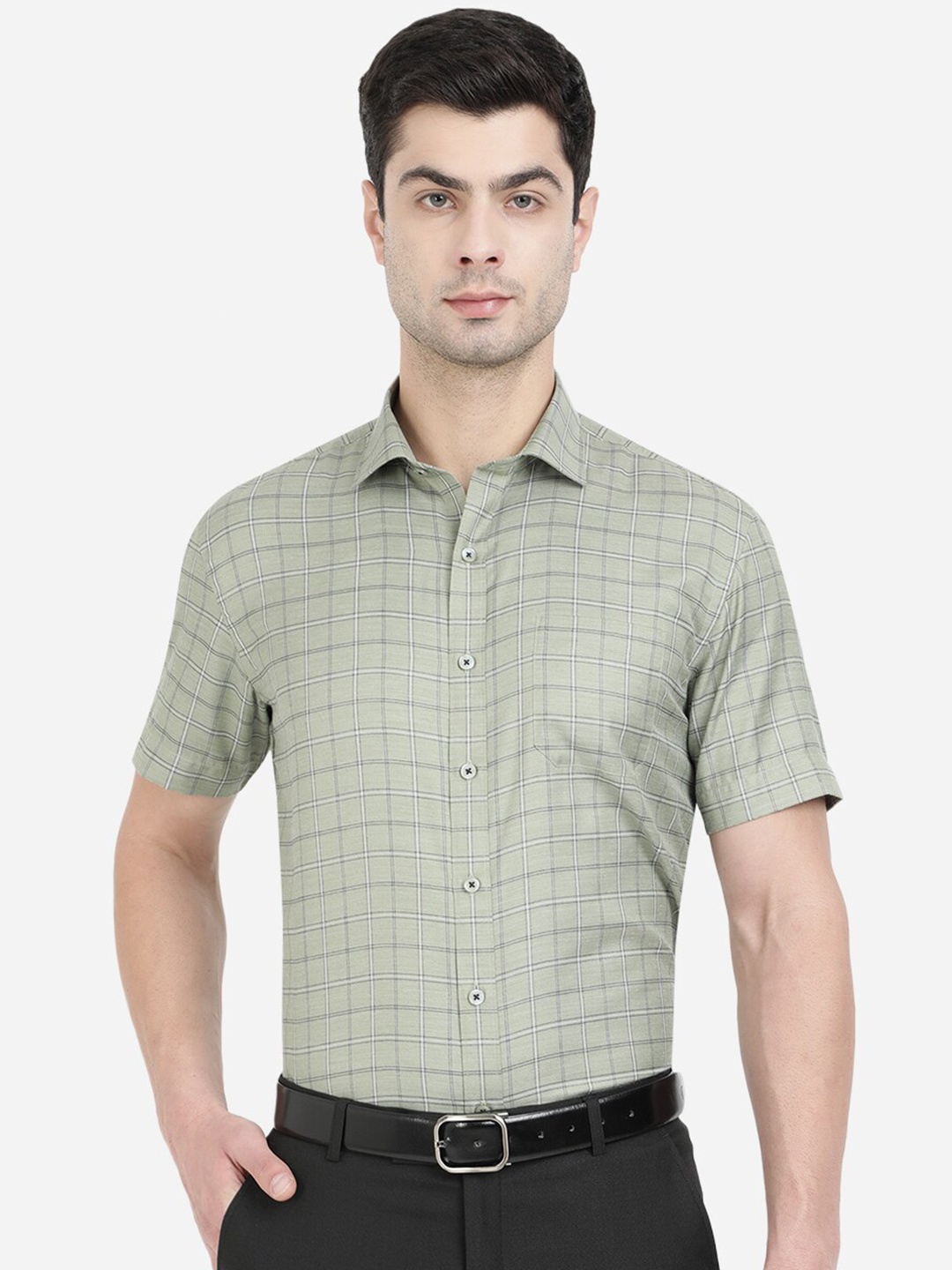

Greenfibre Men Green Regular Fit Checked Casual Shirt
