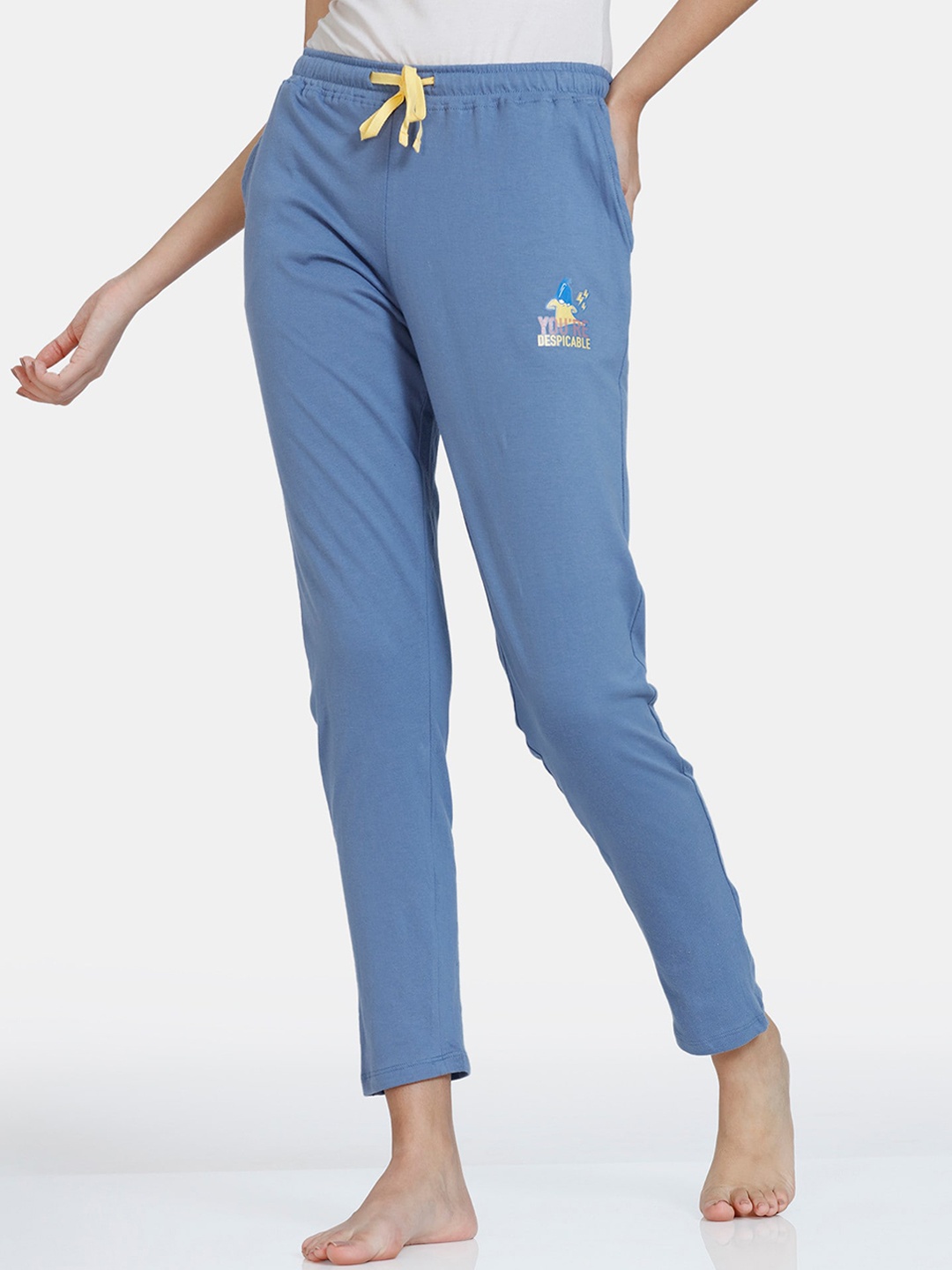 

Zivame Women Blue Looney Tunes Printed Cotton Lounge Pants