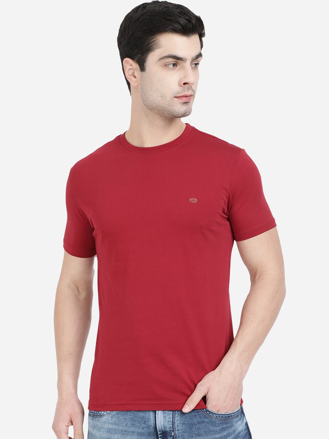

JADE BLUE Men Red Cotton Slim Fit T-shirt
