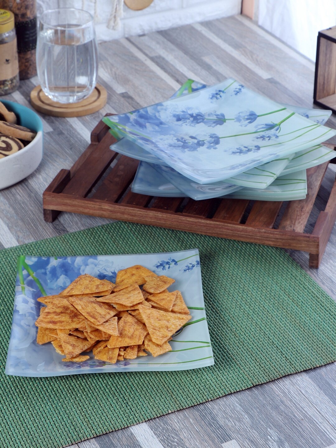 

ceradeco Blue & Green 6 Pieces Floral Printed Glass Glossy Plates