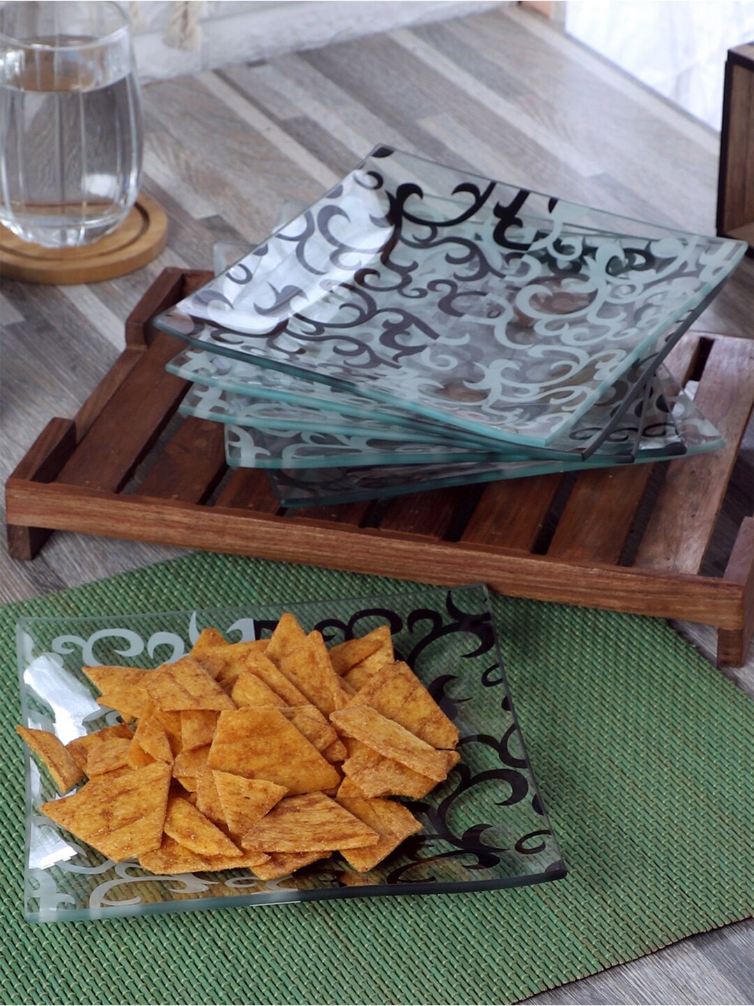 

ceradeco Transparent & Black Pack of 6 Floral Printed Glass Glossy Plates