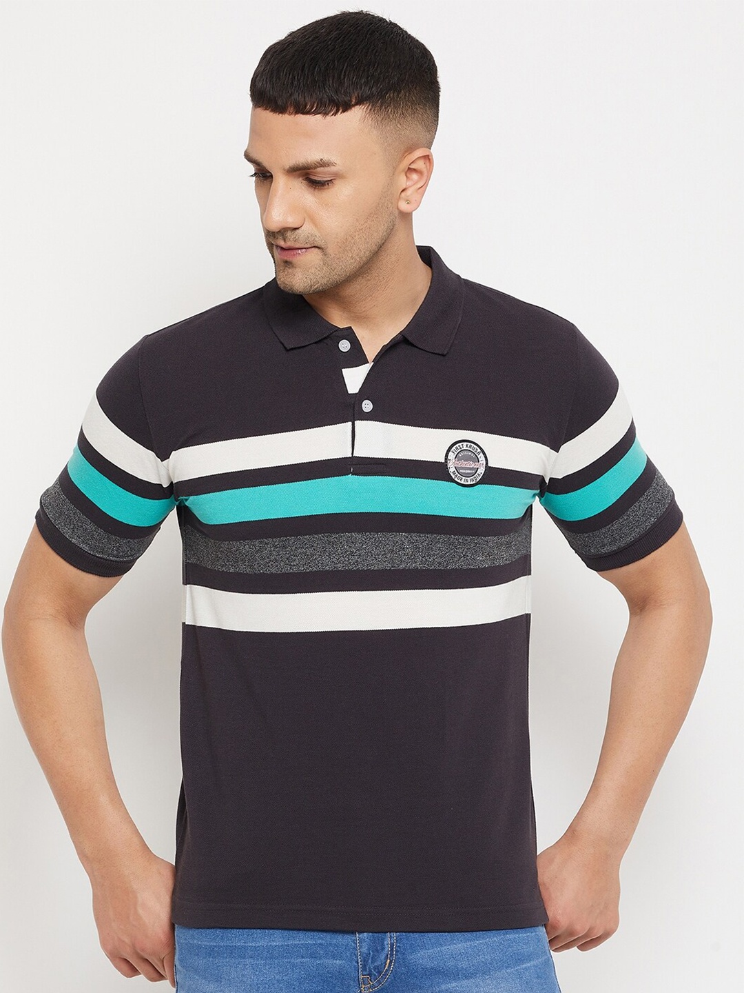 

FirstKrush Men Black & White Striped Applique T-shirt