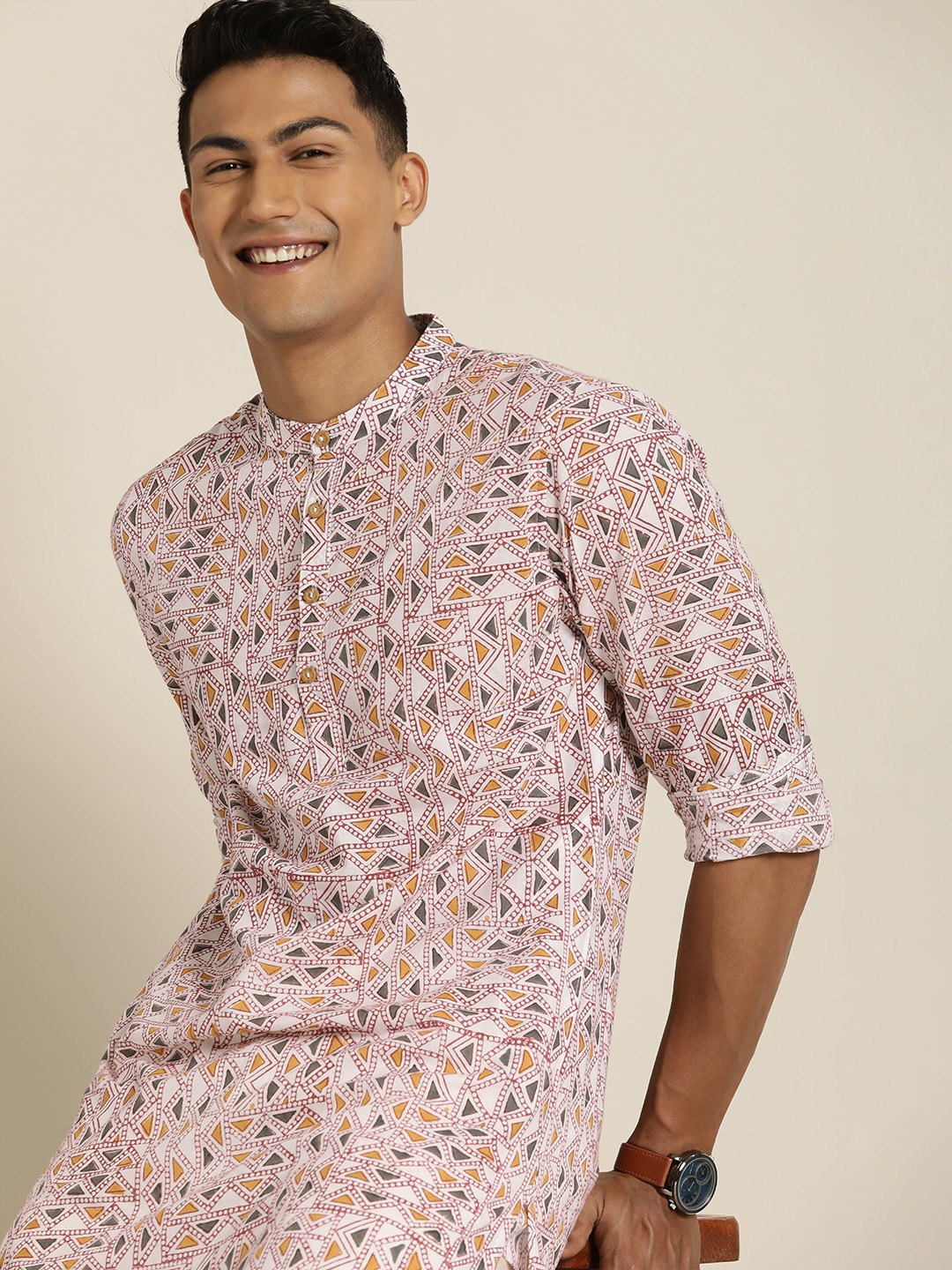 

Taavi Men Red & Yellow Bagru Folks Printed Pure Cotton Kurta
