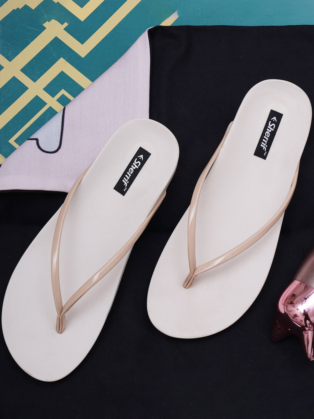 

Sherrif Shoes Women Beige & White Rubber Thong Flip-Flops