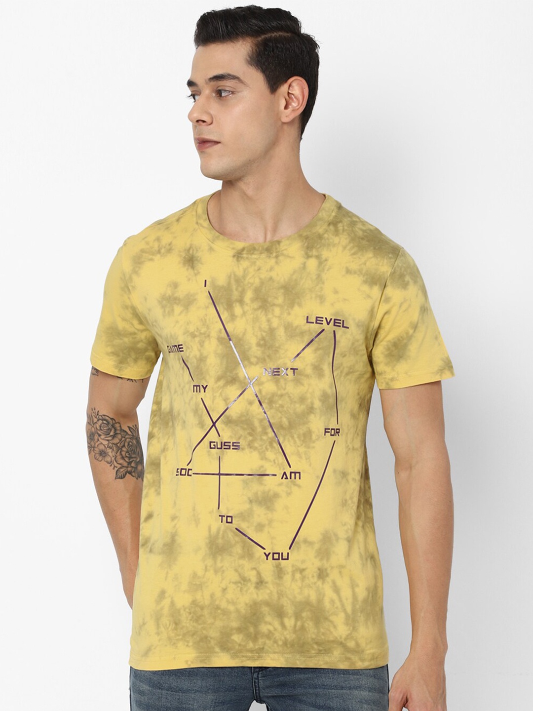 

FOREVER 21 Men Yellow & Green Printed Cotton T-shirt