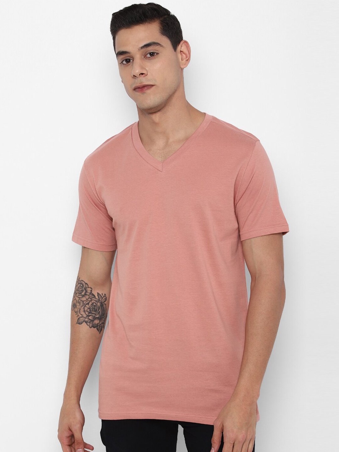 

FOREVER 21 Men Pink V-Neck T-shirt