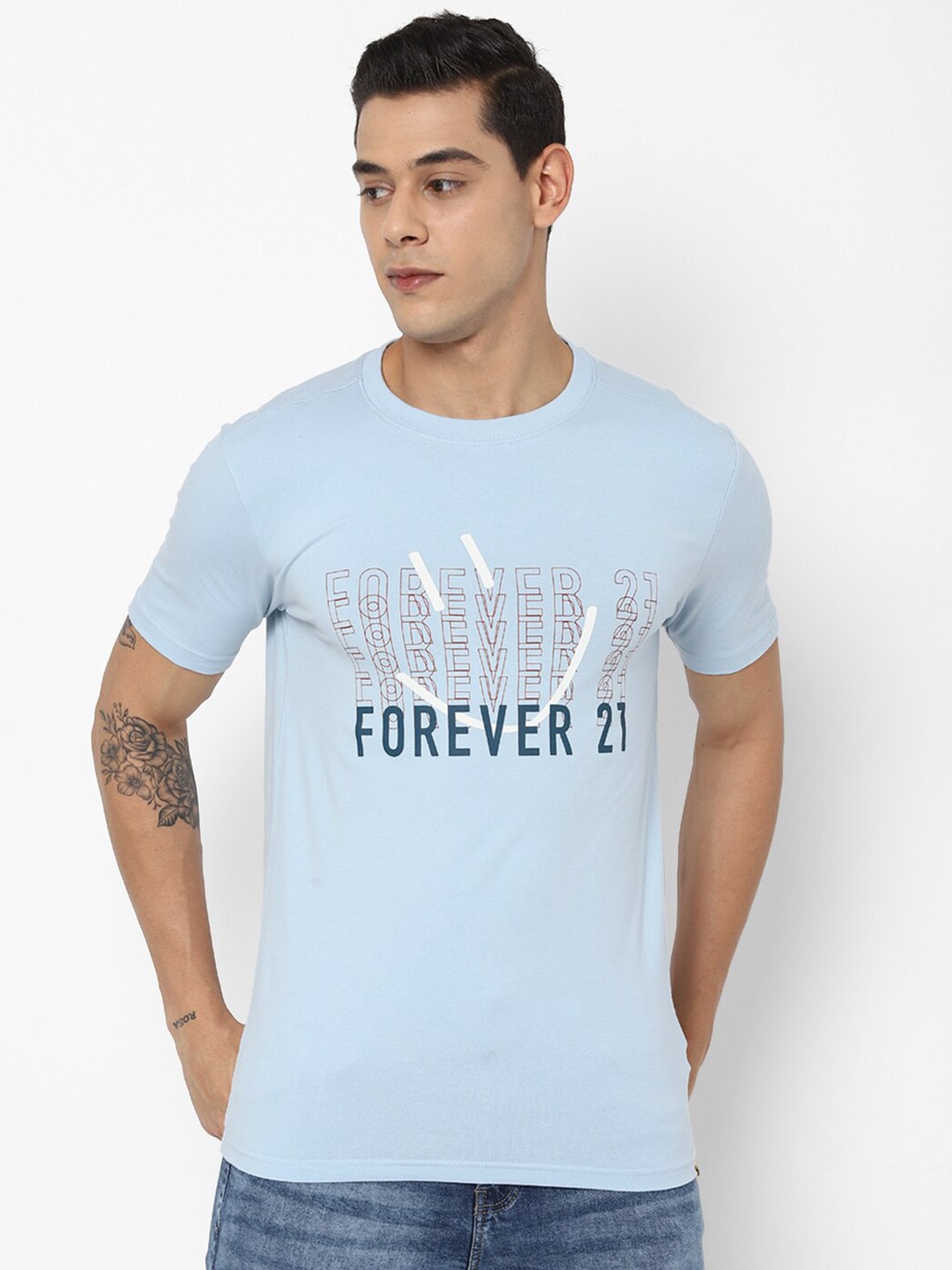 

FOREVER 21 Men Blue Typography Printed T-shirt
