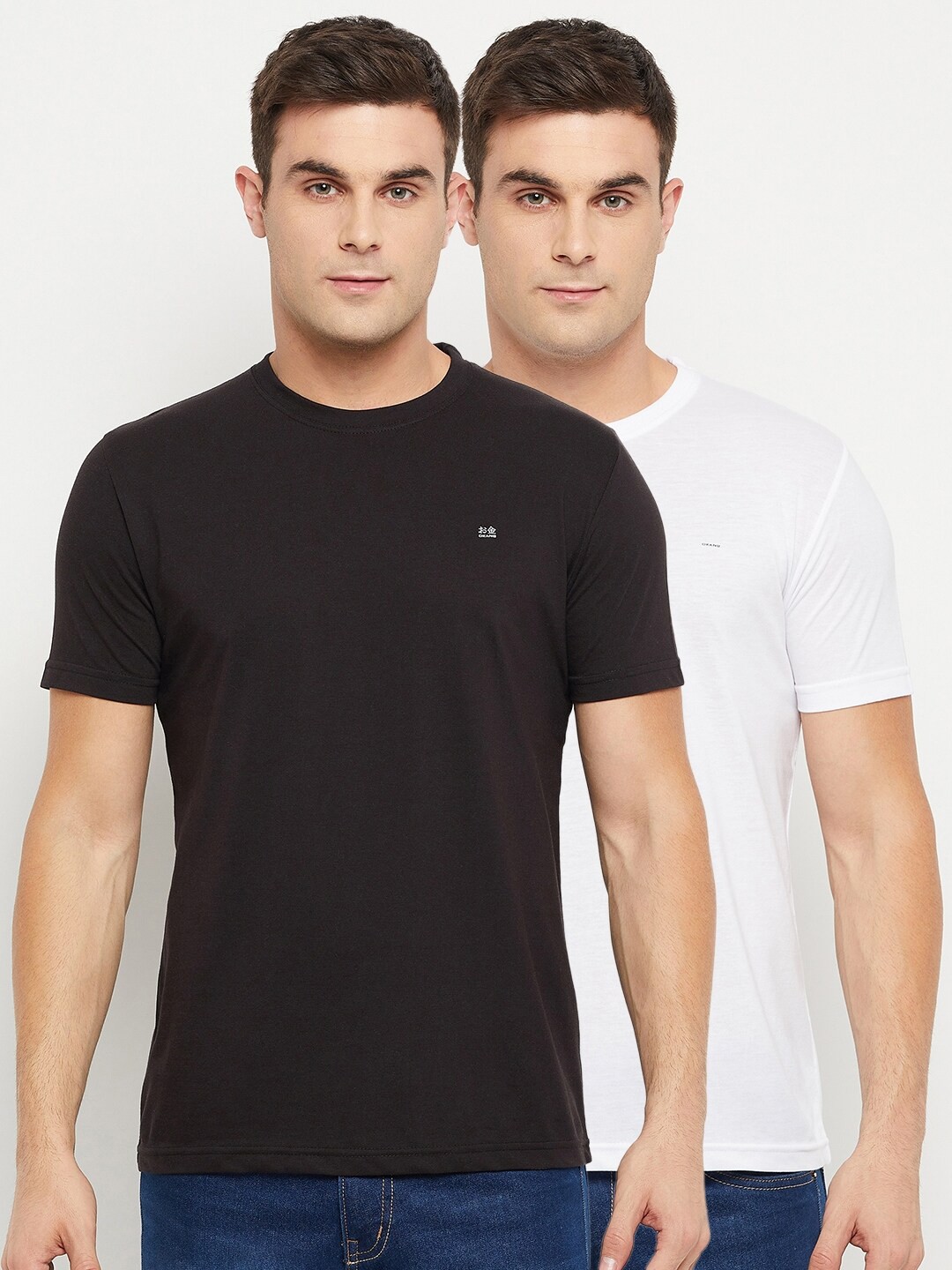 

Okane Men Black & White Pack of 2 Regular Fit Cotton Blend T-shirt