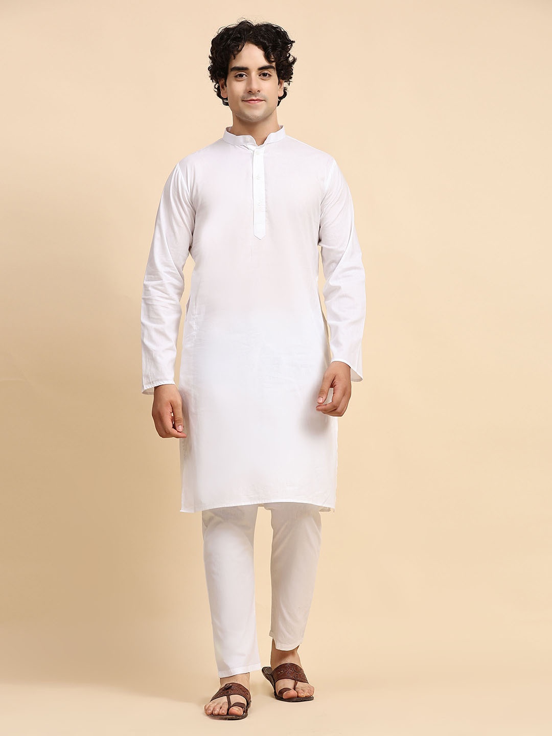 

Enciger Men White Pure Cotton Kurta with Salwar