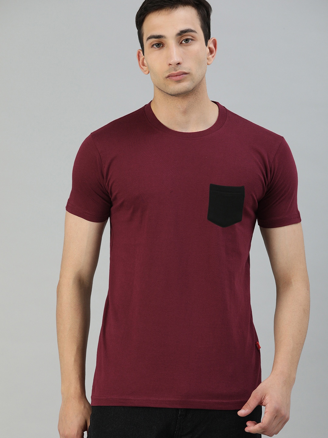 

UNSULLY Men Maroon Cotton T-shirt