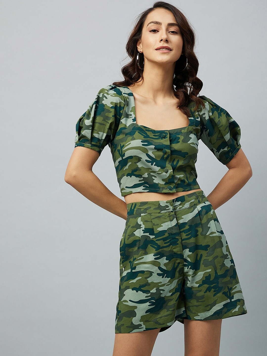

DELAN Women Green Camouflage Co-ords