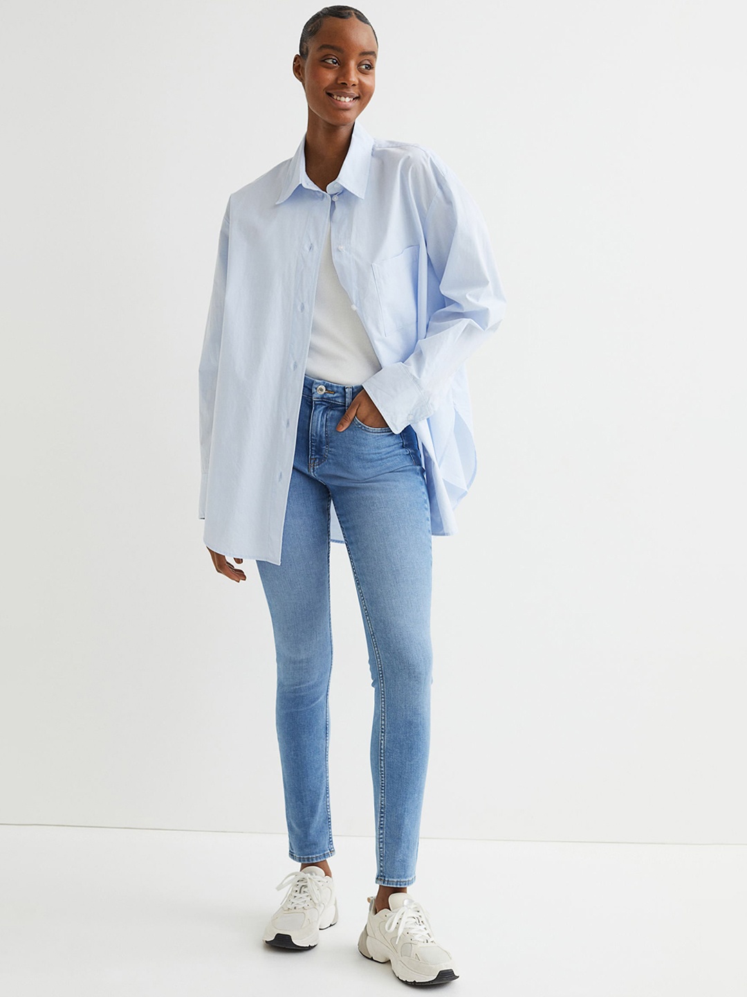 

H&M Women Blue Solid Skinny Regular Jeans