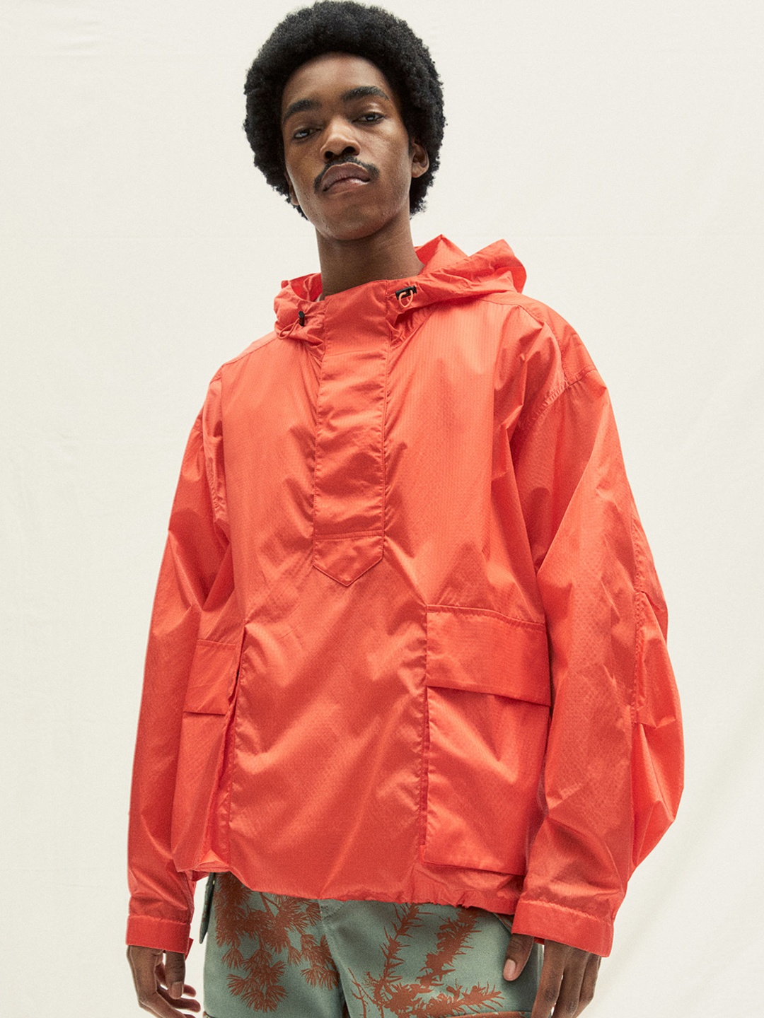 

H&M Men Orange Solid Water-Resistant Nylon Popover Jacket