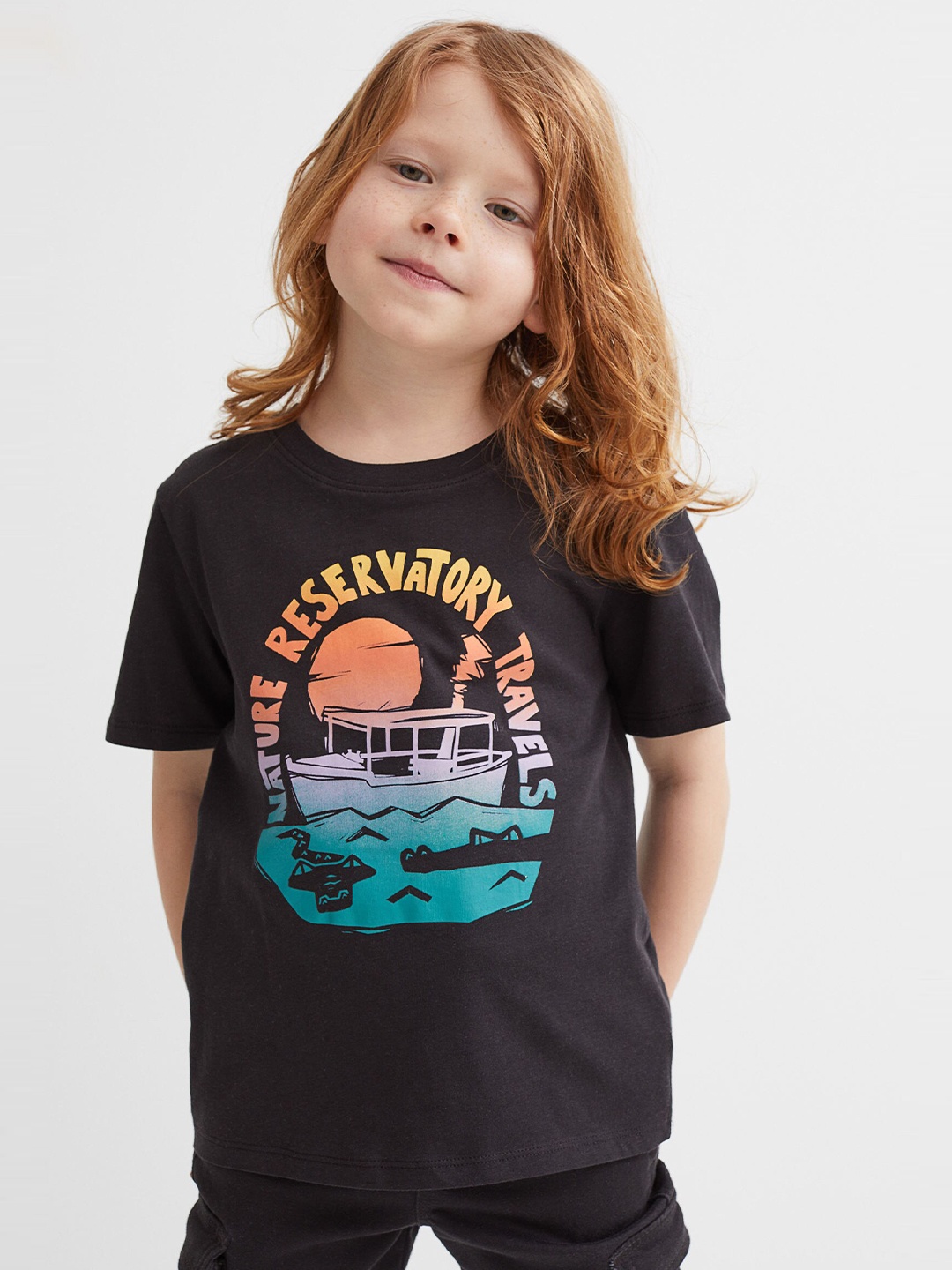 

H&M Boys Black & Green Graphic Printed Pure Cotton T-shirt