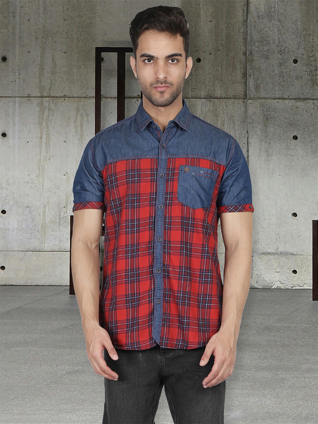 

Kuons Avenue Men Maroon & Blue Checked Smart Slim Fit Cotton Casual Shirt