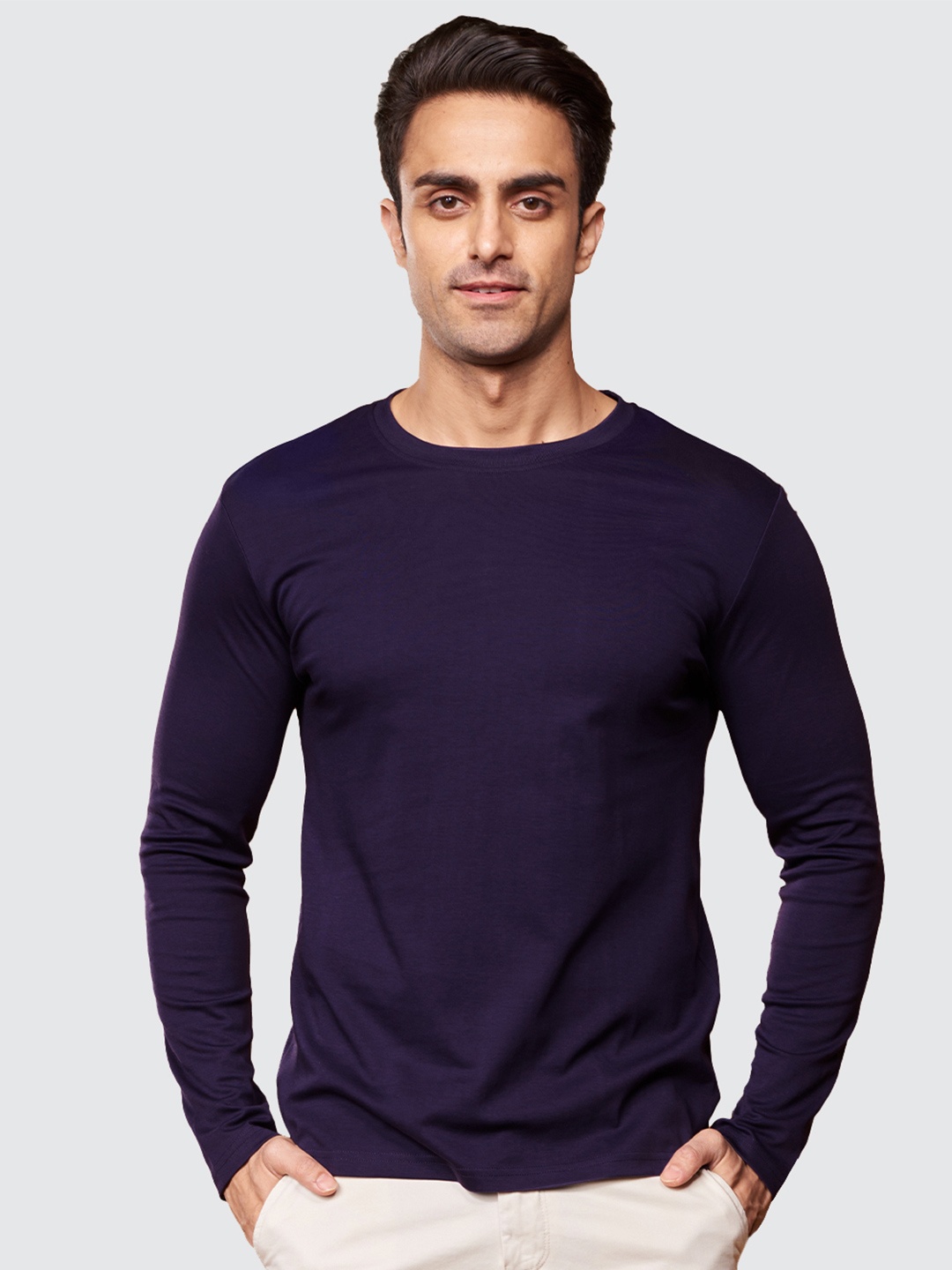 

The Souled Store Men Navy Blue Solid Cotton T-shirt